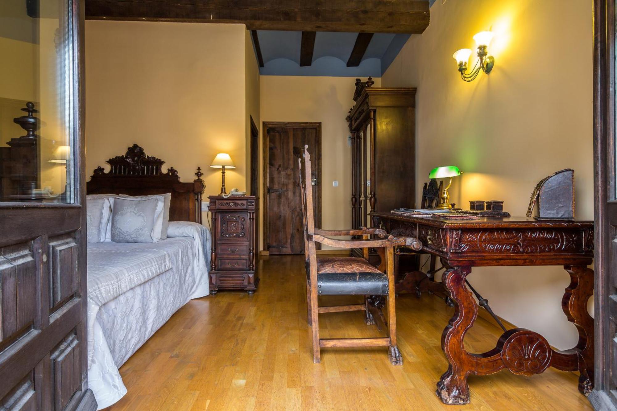 Leones - Adults Only Hotel